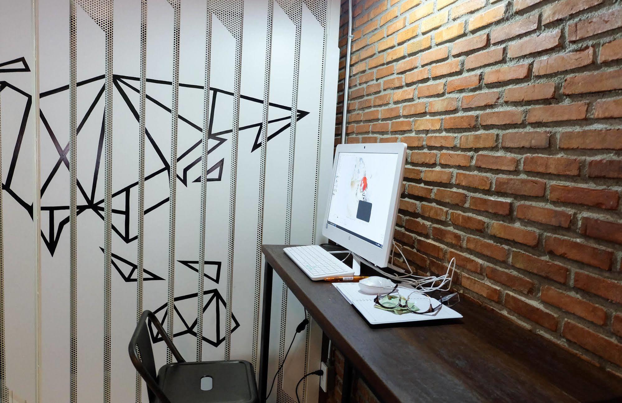 Thai Time Hostel Chiang Mai Exterior photo